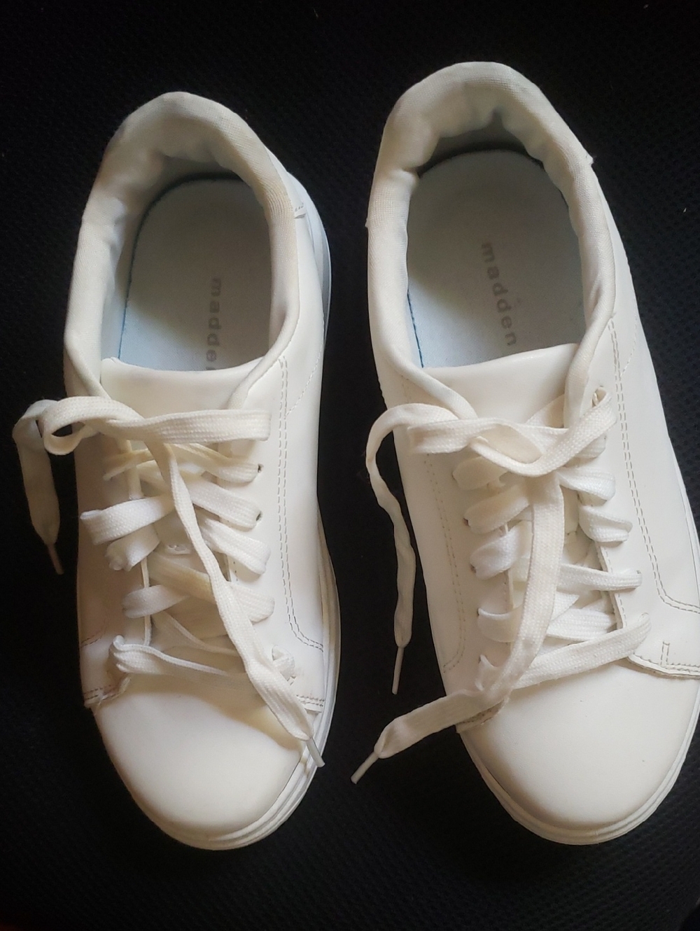 Steve Madden Tennis Shoes size 7